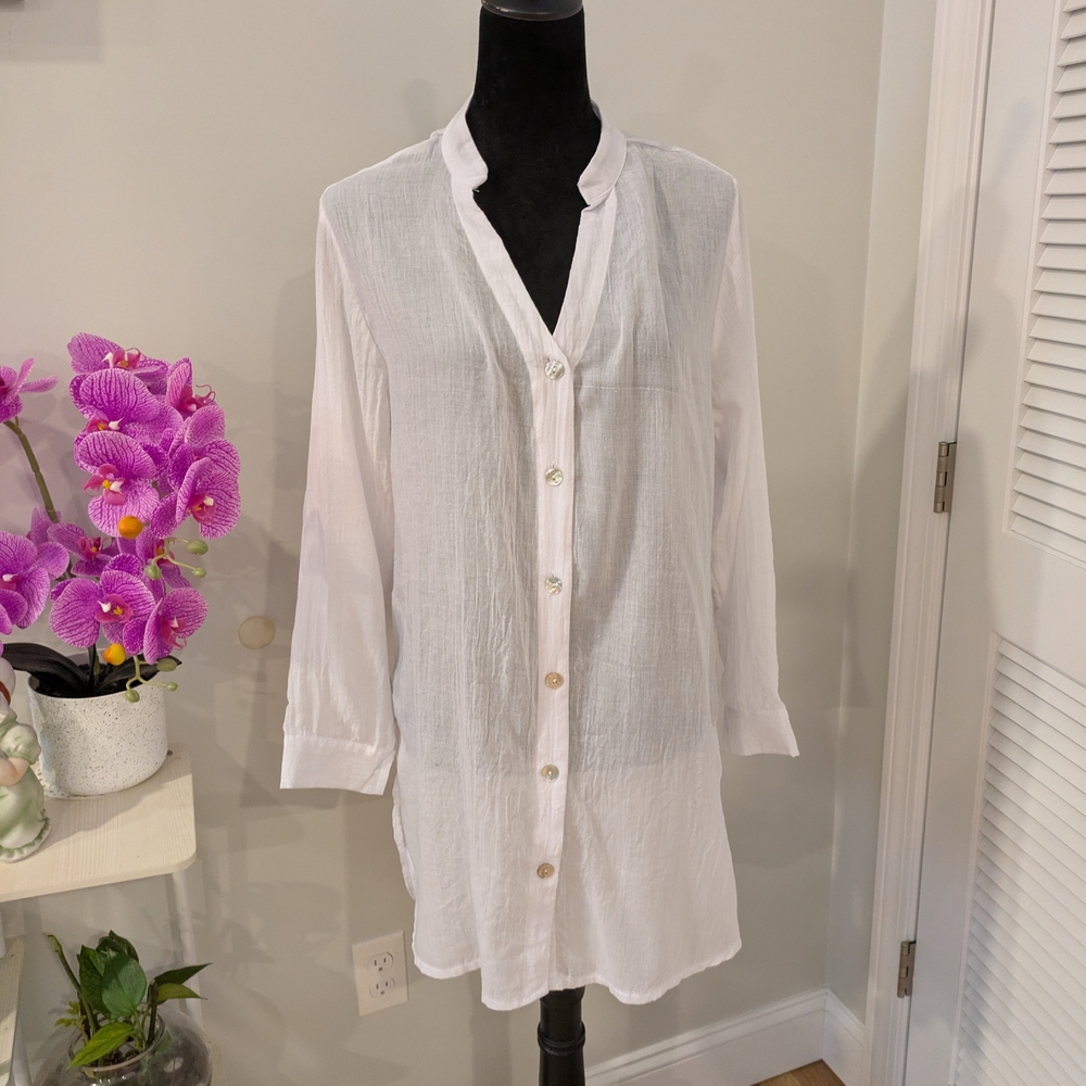 Women's White Button Down Shirt Size S But Good For M